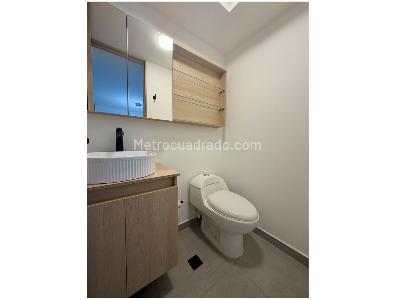 Apartamento de 1 alcoba en venta en El Poblado, Medellín, 60 m² · foto 5 de 13