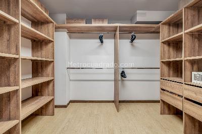 Apartamento de 2 alcobas en venta en El Poblado Las Palmas, Medellín, 197 m² · foto 12 de 20