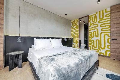 Apartamento de 2 alcobas en venta en El Poblado Las Palmas, Medellín, 197 m² · foto 13 de 20