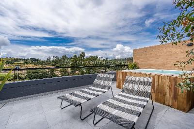 Apartamento de 2 alcobas en venta en El Poblado Las Palmas, Medellín, 197 m² · foto 18 de 20