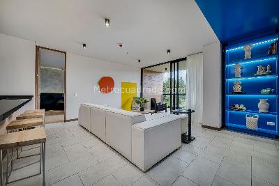 Apartamento de 2 alcobas en venta en El Poblado Las Palmas, Medellín, 197 m² · foto 2 de 20