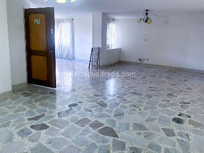 Apartamento de 4 alcobas en venta en Bolivariana, Medellín, 160 m² · foto 3 de 18