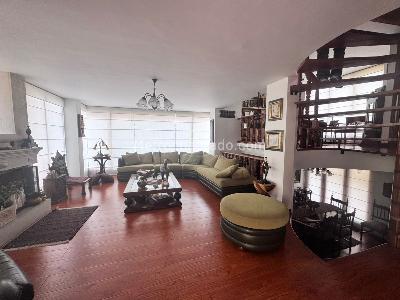 Casa de 4 alcobas en venta en Prados De La Calleja, Bogotá, 189 m² · foto 2 de 20