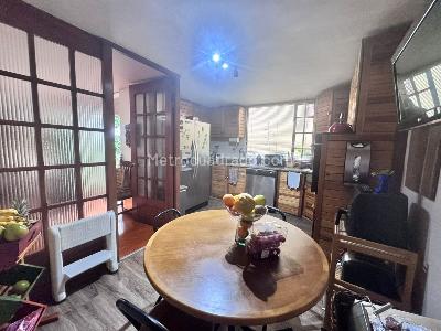 Casa de 4 alcobas en venta en Prados De La Calleja, Bogotá, 189 m² · foto 6 de 20