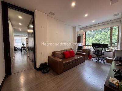 Apartamento de 3 alcobas en venta en Cedros De Los Alpes, Bogotá, 228 m² · foto 14 de 20
