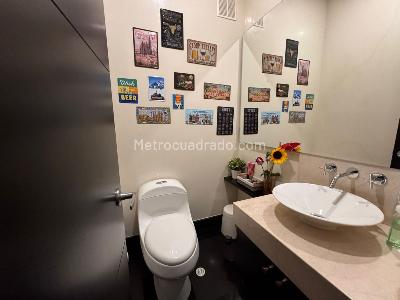 Apartamento de 3 alcobas en venta en Cedros De Los Alpes, Bogotá, 228 m² · foto 16 de 20