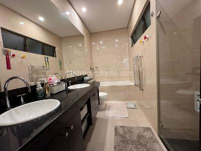 Apartamento de 3 alcobas en venta en Cedros De Los Alpes, Bogotá, 228 m² · foto 8 de 20