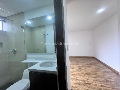 Apartamento de 3 alcobas en venta en Cedritos, Bogotá, 95 m² · foto 11 de 15
