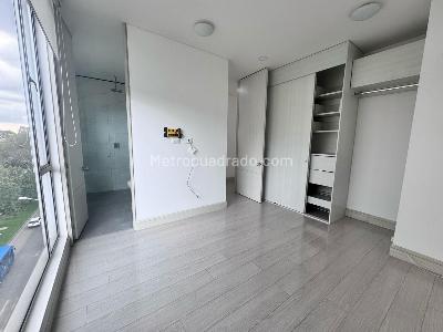 Apartamento de 2 alcobas en venta en Chico Norte, Bogotá, 85 m² · foto 9 de 15