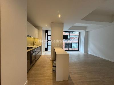 Apartamento de 2 alcobas en venta en Chico Navarra, Bogotá, 80 m² · foto 3 de 9