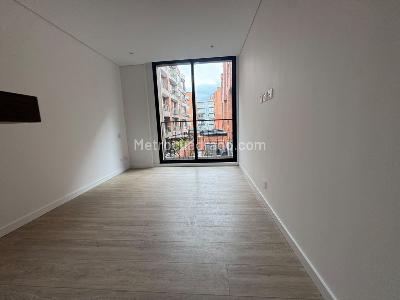 Apartamento de 2 alcobas en venta en Chico Navarra, Bogotá, 80 m² · foto 7 de 9