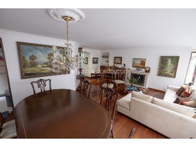 Apartamento de 3 alcobas en venta en Los Rosales, Bogotá, 147 m² · foto 8 de 19
