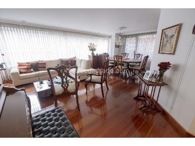 Apartamento de 3 alcobas en venta en Los Rosales, Bogotá, 147 m² · foto 9 de 19