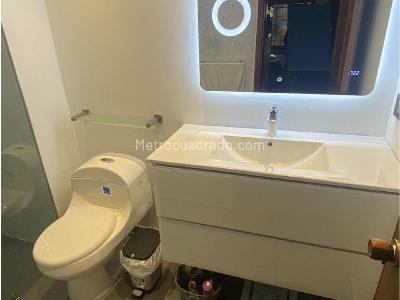 Apartamento de 3 alcobas en venta en Los Rosales, Bogotá, 147 m² · foto 14 de 19