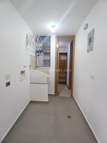 Modern 2BR Apartment with 4 Baths in El Poblado - 4