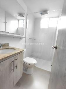 Apartamento de 2 alcobas en arriendo en Intermedia, Envigado, 75 m² · foto 8 de 13