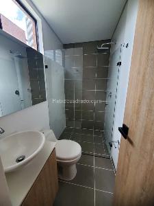 Apartamento en arriendo en La Orquidea, Envigado · foto 2 de 11