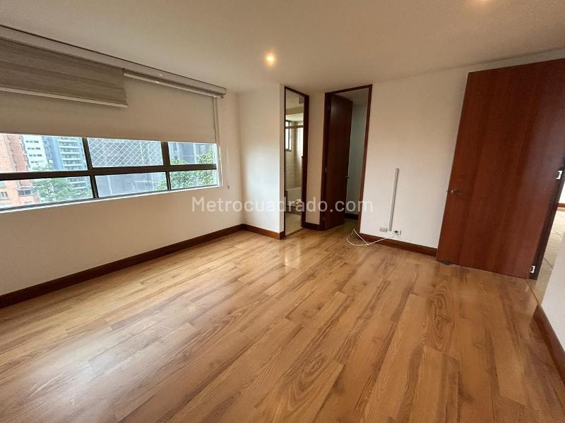 Apartamento de 4 Alcobas en San Lucas con Balcón, Piscina y Gimnasio - 7