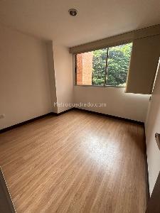 Apartamento de 3 alcobas en arriendo en Cumbres, Envigado, 96 m² · foto 11 de 15