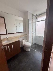 Apartamento de 3 alcobas en arriendo en Cumbres, Envigado, 96 m² · foto 14 de 15