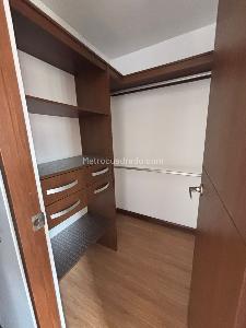 Apartamento de 3 alcobas en arriendo en Cumbres, Envigado, 96 m² · foto 3 de 15