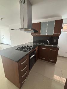 Apartamento de 3 alcobas en arriendo en Cumbres, Envigado, 96 m² · foto 6 de 15