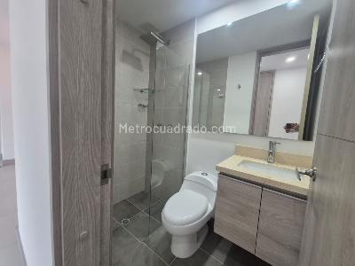 Apartamento de 3 alcobas en arriendo en Intermedia, Envigado, 99 m² · foto 15 de 18