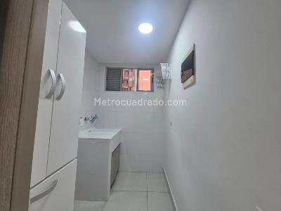Apartamento de 3 alcobas en arriendo en Intermedia, Envigado, 99 m² · foto 5 de 18