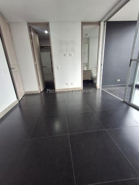 Apartamento de 2 Alcobas en Los Balsos con Amenidades - 4