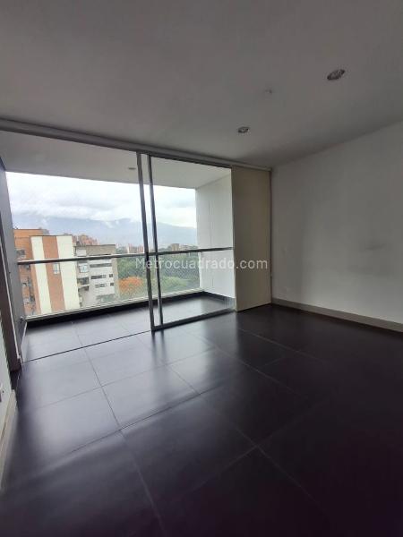Apartamento de 2 Alcobas en Los Balsos con Amenidades - 5