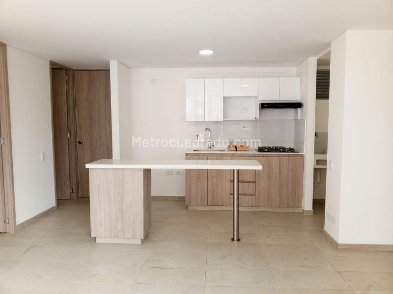 Apartamento en Arriendo, Loma de san jose, Sabaneta - 3