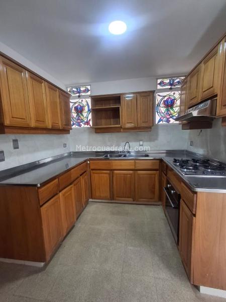 Spacious 3BR House for Rent in San Lucas, Envigado - 2