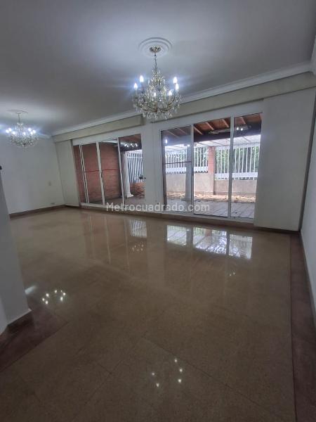 Spacious 3BR House for Rent in San Lucas, Envigado - 5