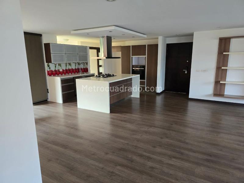 Apartamento Moderno de 3 Alcobas en Castropol con Doble Parqueadero - 3
