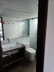 Apartamento en arriendo en Castropol, Medellín · foto 4 de 19