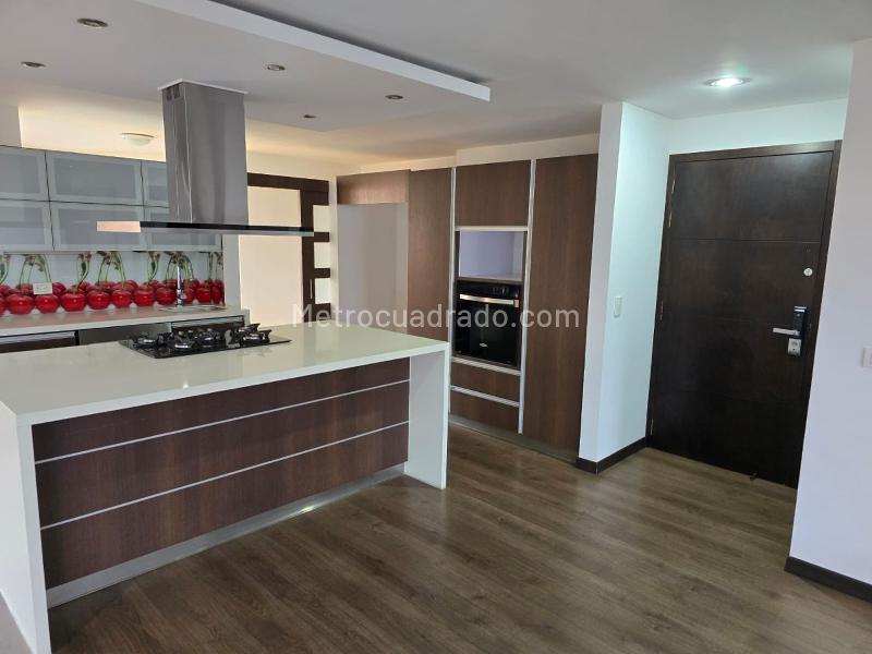 Apartamento Moderno de 3 Alcobas en Castropol con Doble Parqueadero - 8