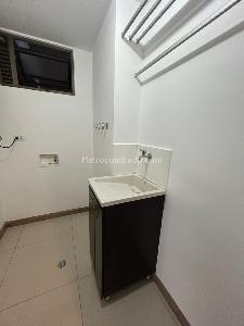 Apartamento de 3 alcobas en arriendo en Altos Del Poblado, Medellín, 95 m² · foto 11 de 17