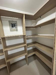 Apartamento de 3 alcobas en arriendo en Altos Del Poblado, Medellín, 95 m² · foto 8 de 17