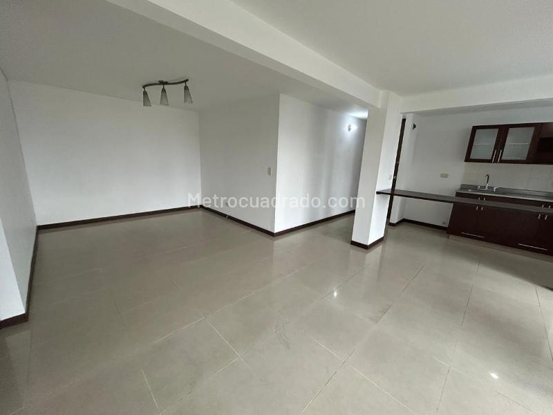 3BR Apartment with Pool in Loma de San Julian - 2