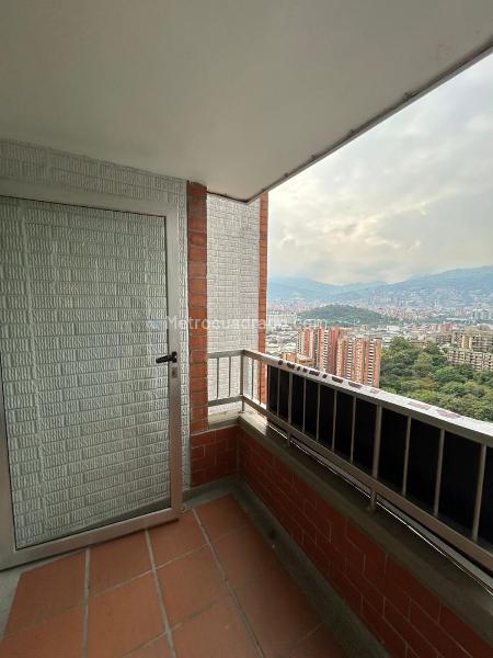 3BR Apartment with Pool in Loma de San Julian - 7