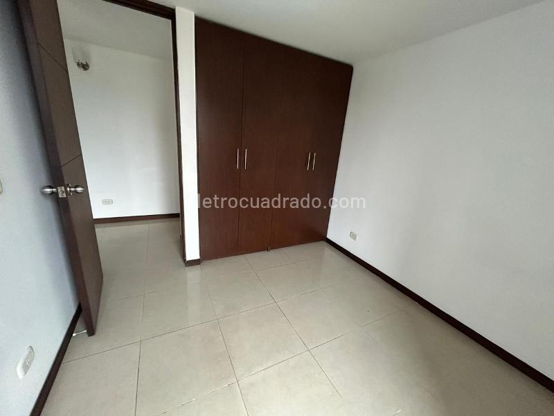 3BR Apartment with Pool in Loma de San Julian - 8