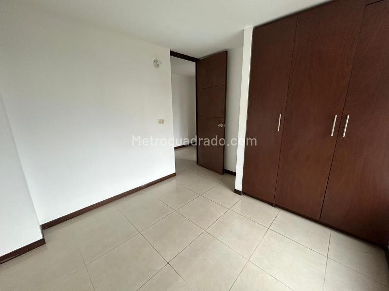 3BR Apartment with Pool in Loma de San Julian - 9