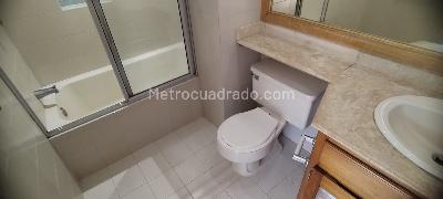 Apartaestudio en arriendo en Las Lomas No 2, Medellín, 44 m² · foto 11 de 12