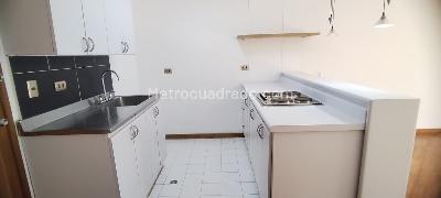 Apartaestudio en arriendo en Las Lomas No 2, Medellín, 44 m² · foto 3 de 12