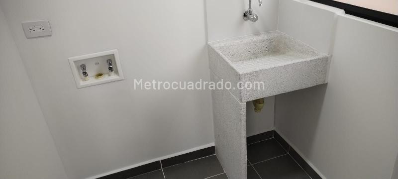 Apartamento de 3 Alcobas con Piscina en Las Palmas - 5