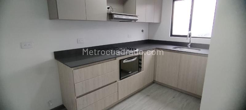 Apartamento de 3 Alcobas con Piscina en Las Palmas - 7