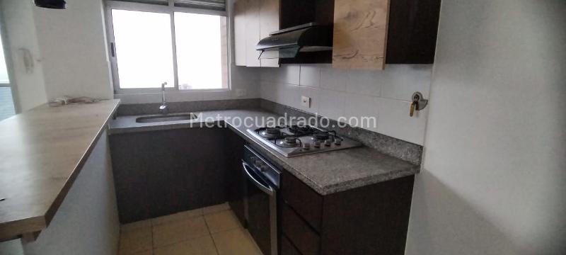 Modern 2BR Apartment in Alto de Las Palmas - 3