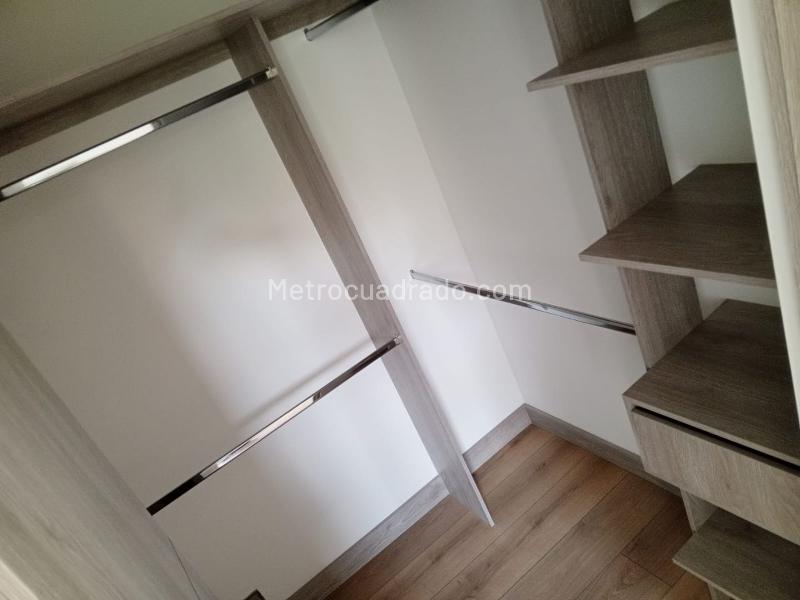 Modern 3BR Apartment with Pool in Envigado - 2