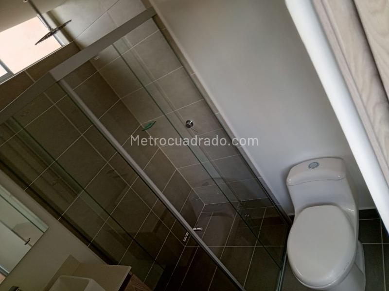 Modern 3BR Apartment with Pool in Envigado - 4