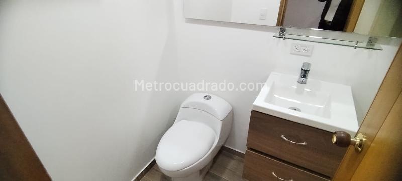 Apartamento con estilo de 3 Alcobas en El Poblado con gimnasio - 9
